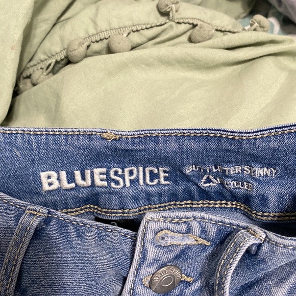 bluespice distressed skinny jeans! - Picture 2 of 2
